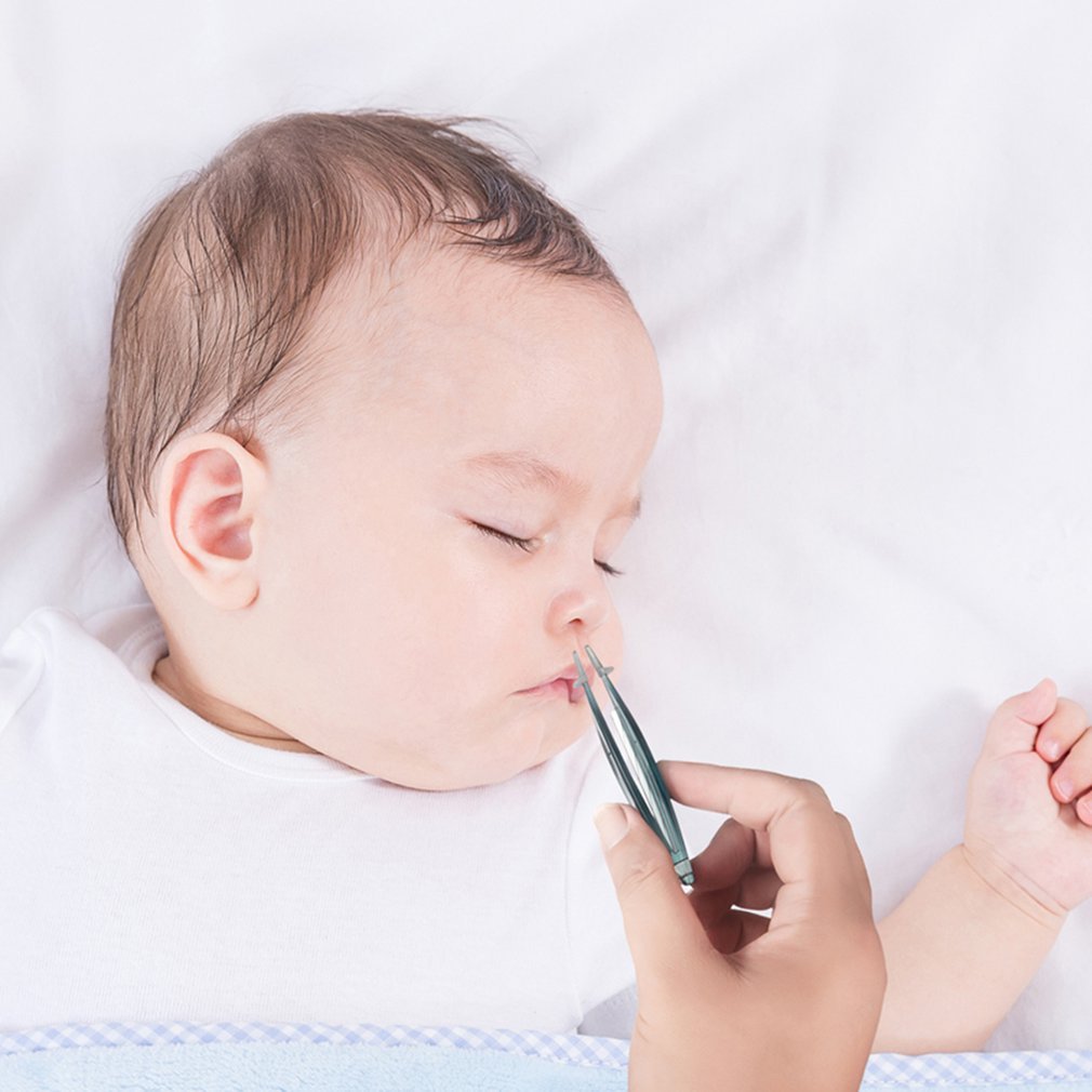 Electric nasal aspirator to clean nasal congestion