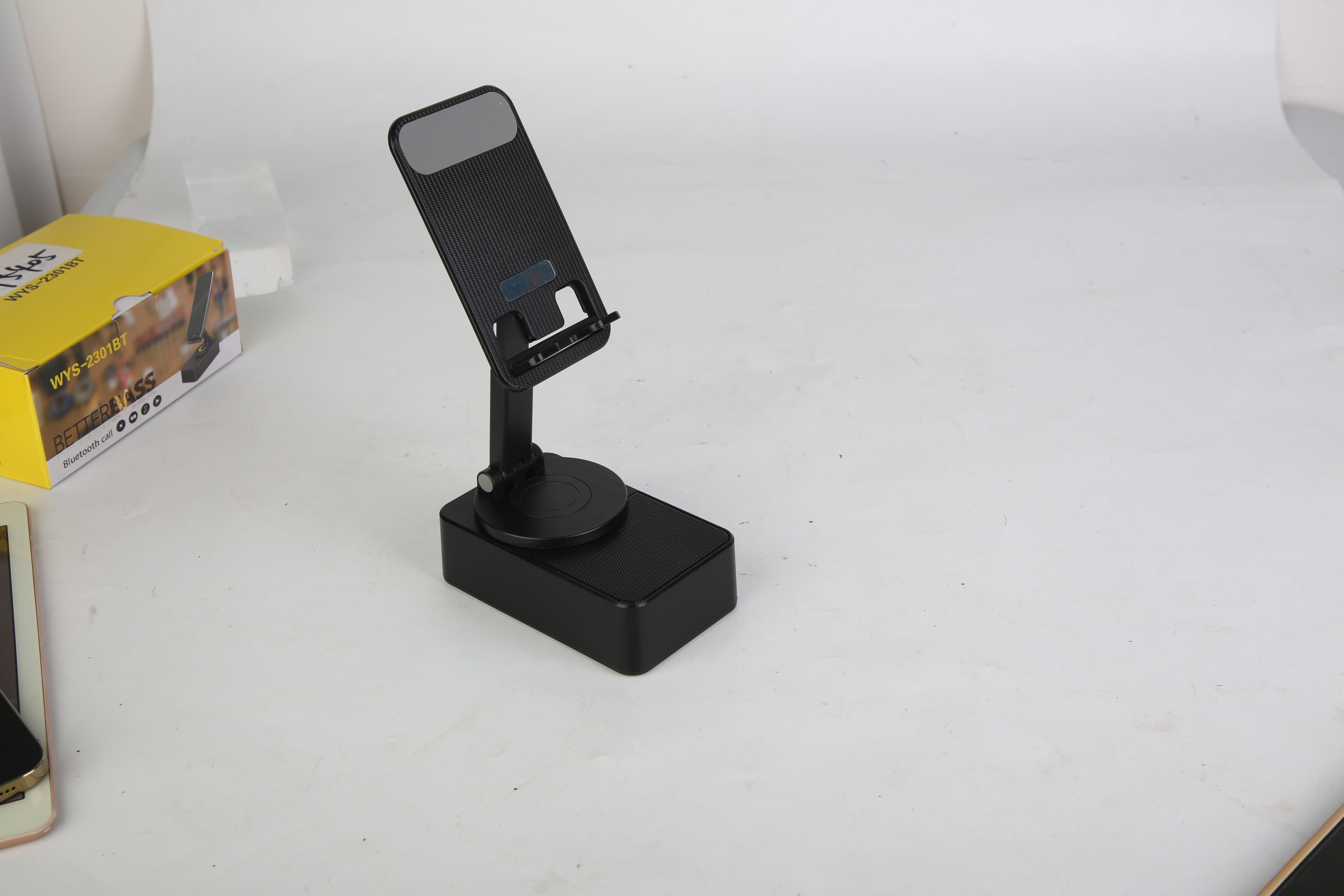 1Pc 4 In 1 Foldable Wireless Speaker Phone Stand With Power Bank 360Degree Rotatable Stand Wireless Speaker 5000mAh Battery RGB Light For Phones IPads