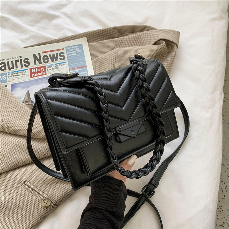 Vintage One Shoulder Underarm Bag Fashion Lock Small Square Bag