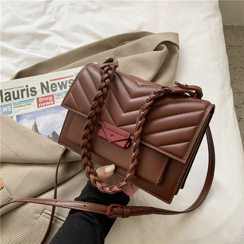 Vintage One Shoulder Underarm Bag Fashion Lock Small Square Bag