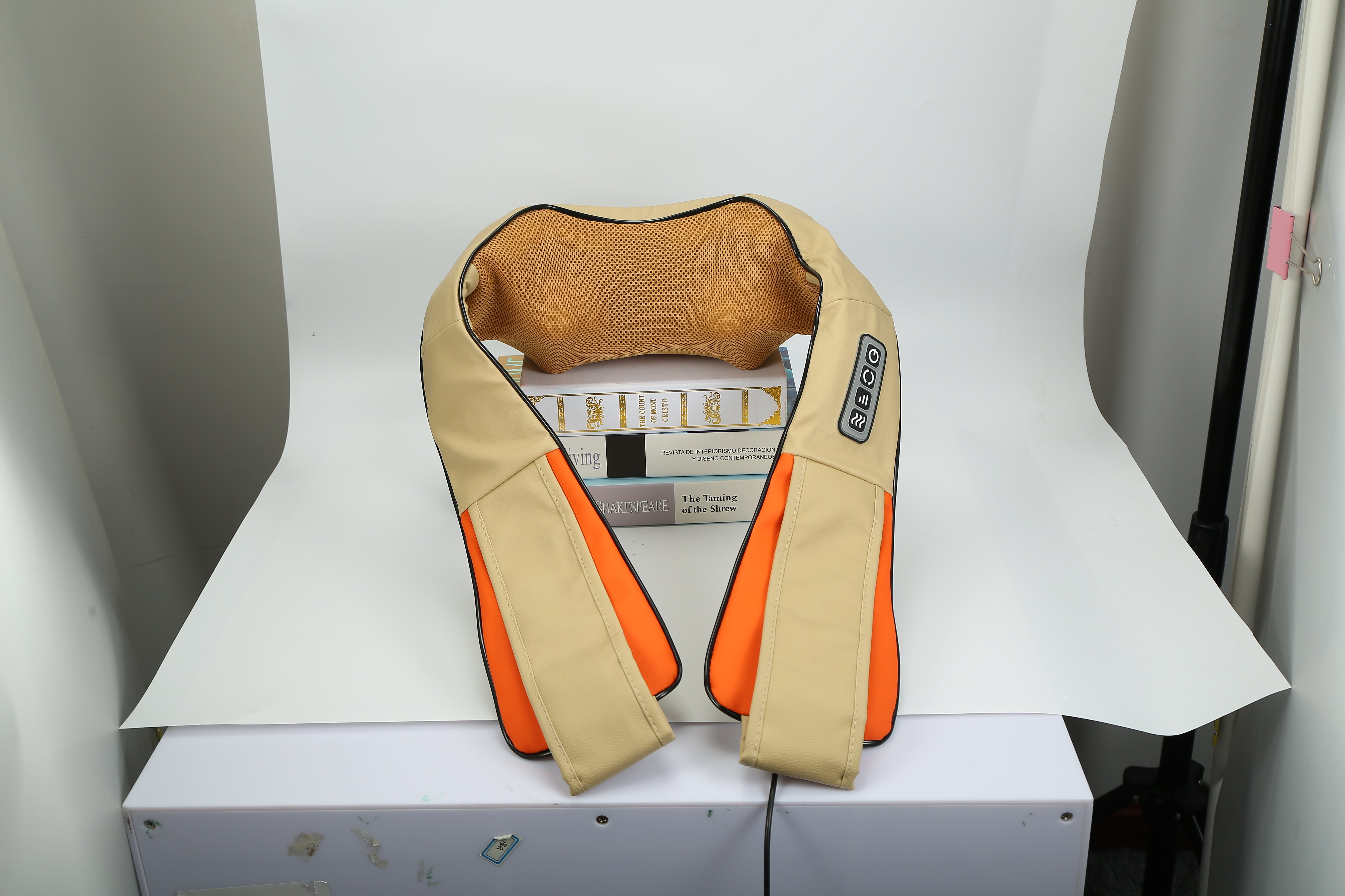 1Pc Neck Shoulder Massager Electric Back Massage Cape With Heat Deep Tissue 3D Kneading Massage Neck Waist Shiatsu Massager Pillow For Muscles Pain Relief Relax In Car Office And Home