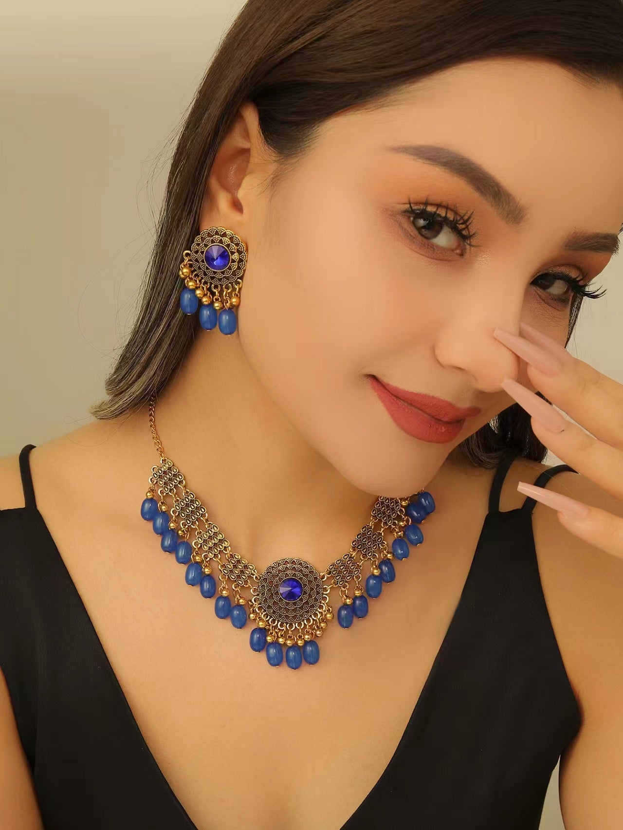 Retro Indian Style Necklace And Earrings Suite