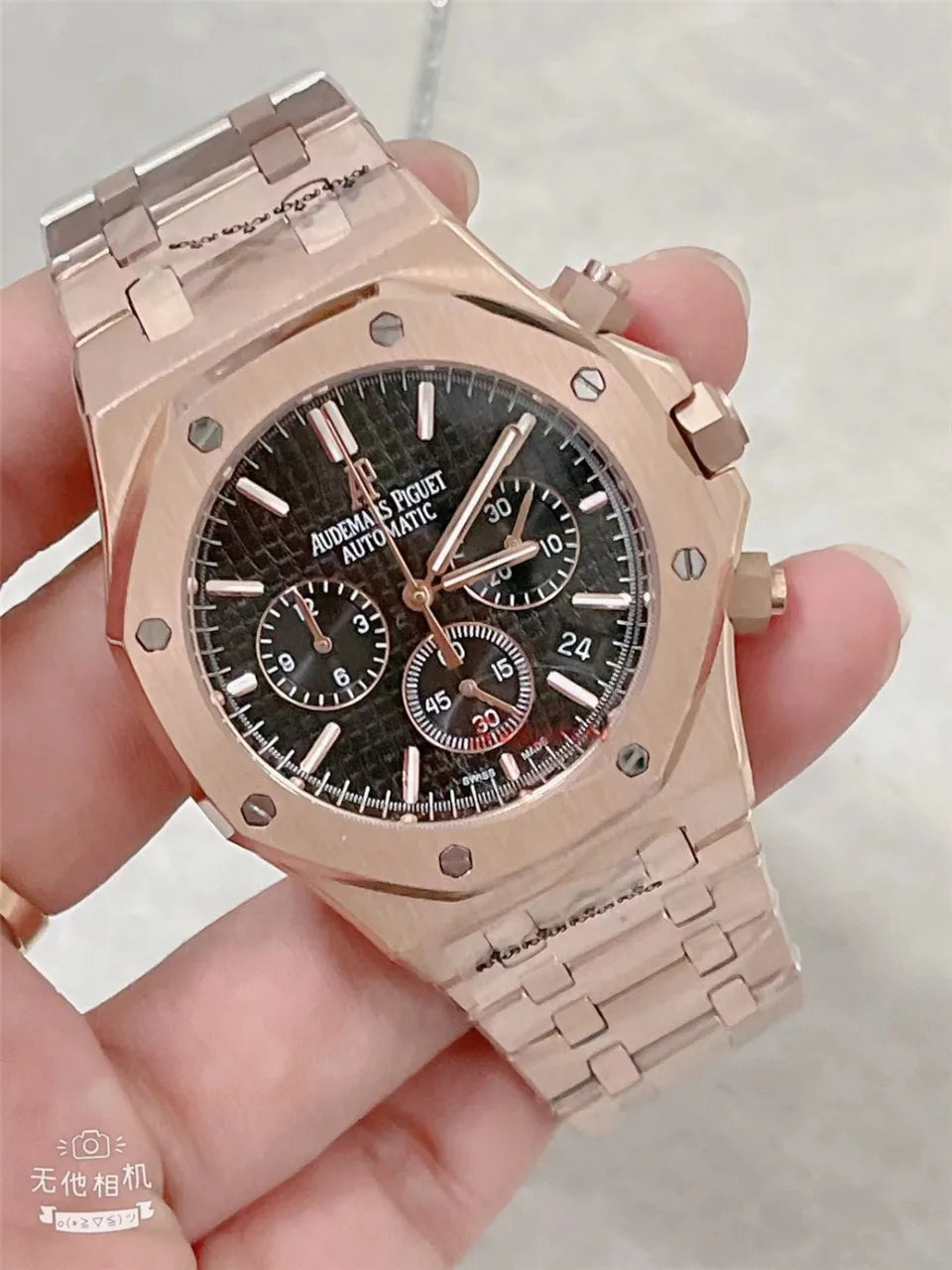 Men's 904L Stainless Steel Quartz Watch in 42mm watchcase Inspired By Audemarses Piguetes Heritage of Precision