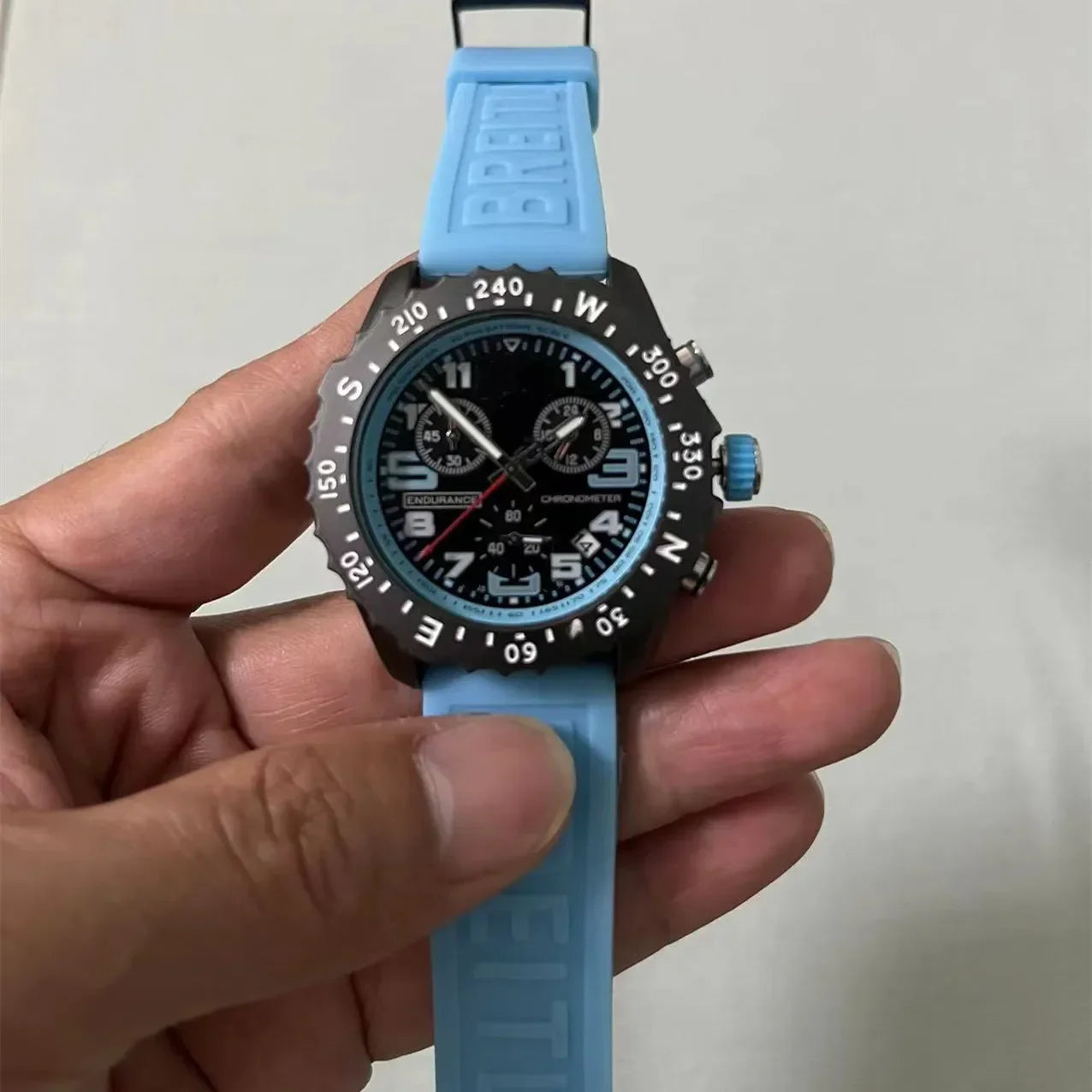 Luxury Men's Pro Avenger Chronograph Watch Automatic Date Multifunctional Three Eye Six Needle Business Sports Wrist Timepiece