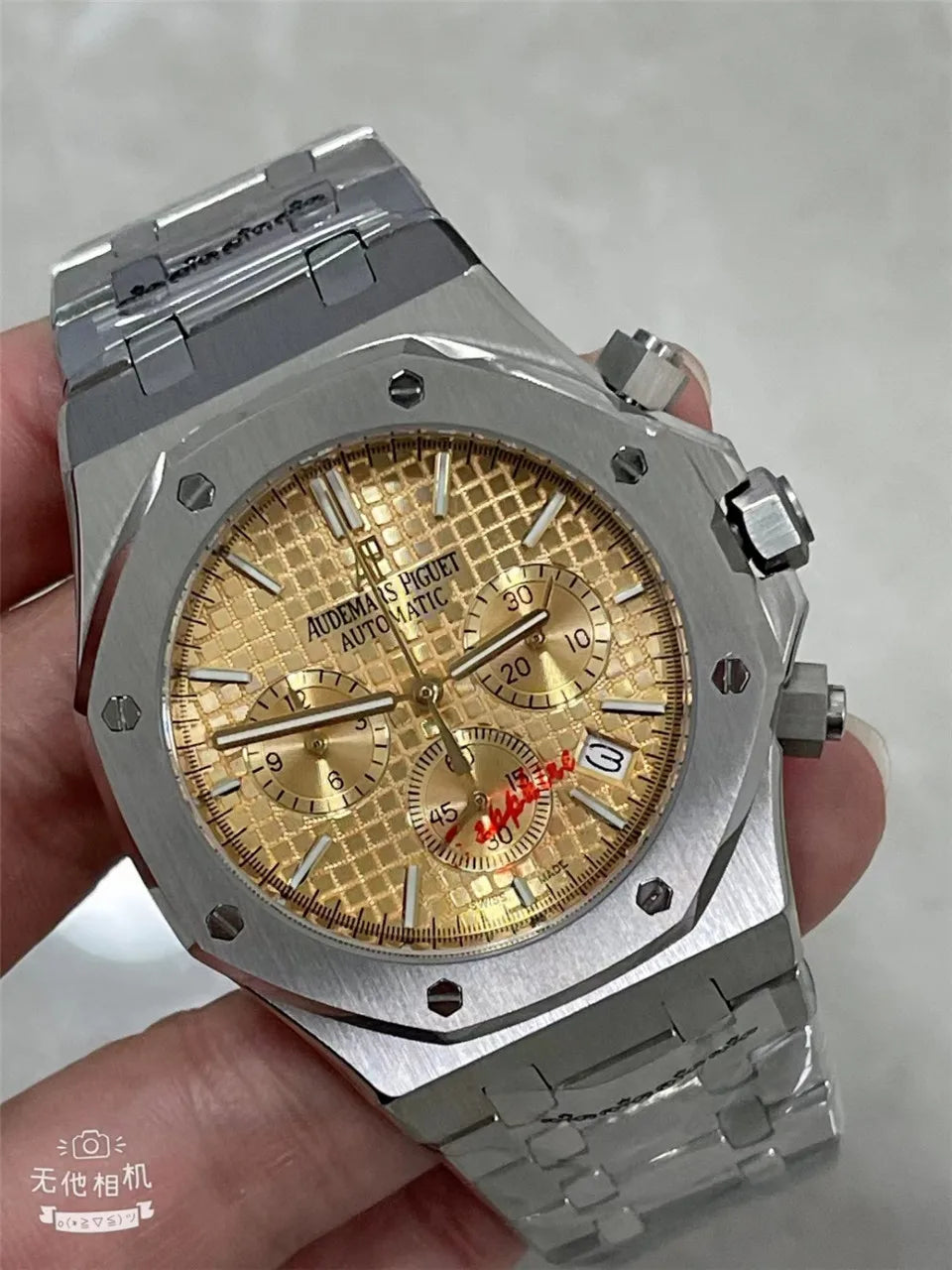 Men's 904L Stainless Steel Quartz Watch in 42mm watchcase Inspired By Audemarses Piguetes Heritage of Precision
