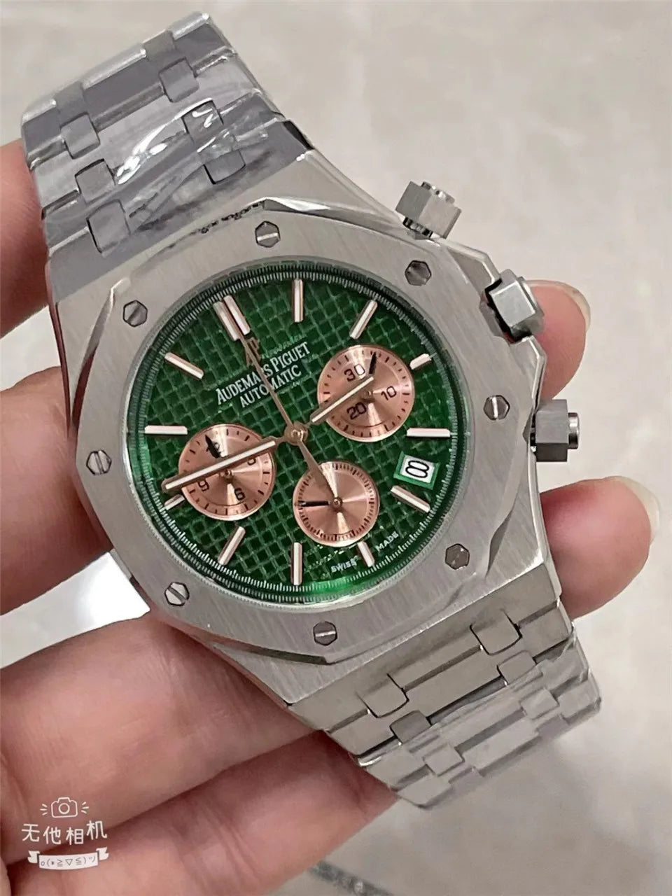 Men's 904L Stainless Steel Quartz Watch in 42mm watchcase Inspired By Audemarses Piguetes Heritage of Precision