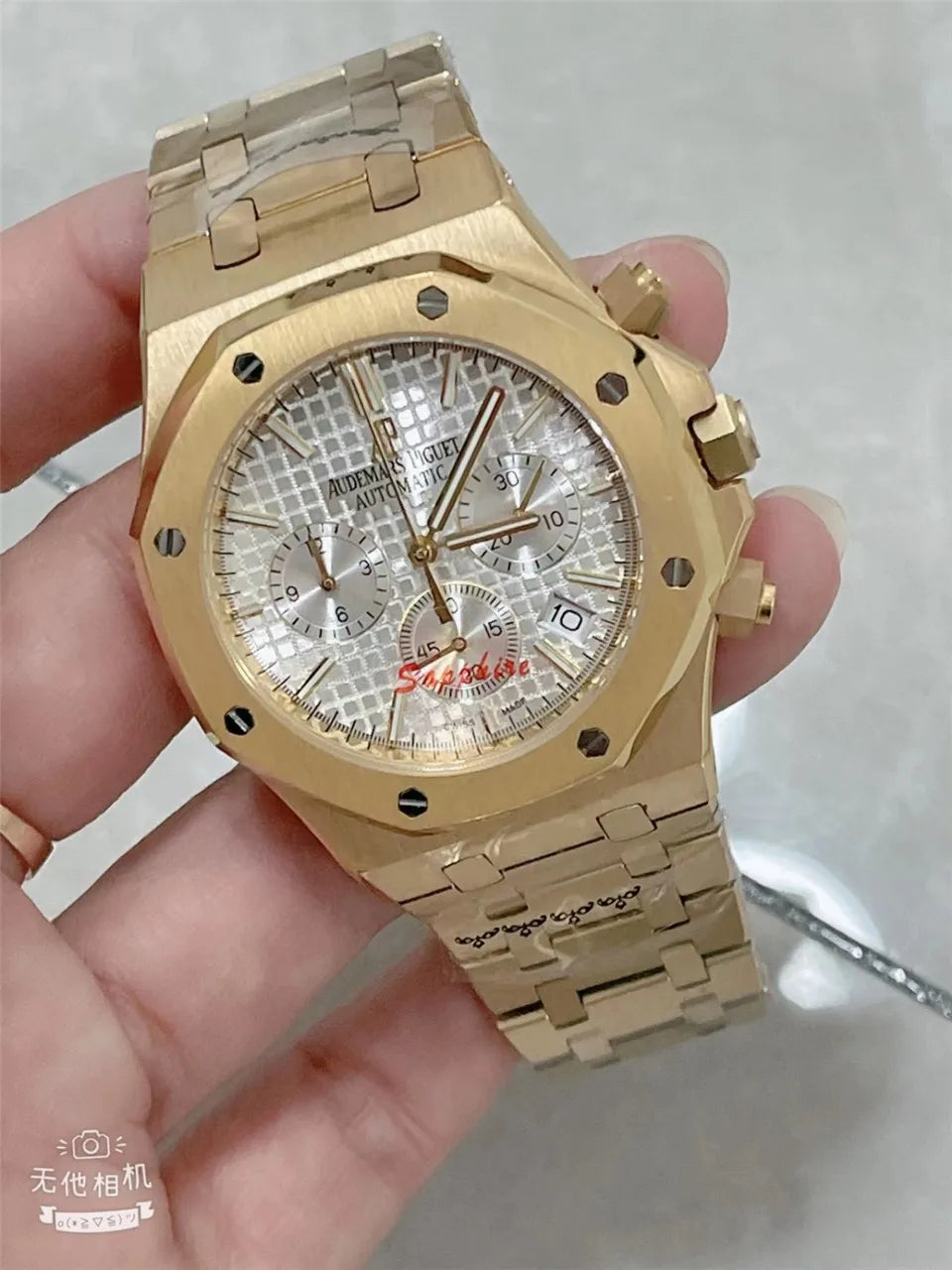 Men's 904L Stainless Steel Quartz Watch in 42mm watchcase Inspired By Audemarses Piguetes Heritage of Precision
