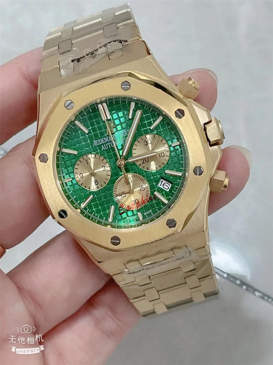 Men's 904L Stainless Steel Quartz Watch in 42mm watchcase Inspired By Audemarses Piguetes Heritage of Precision