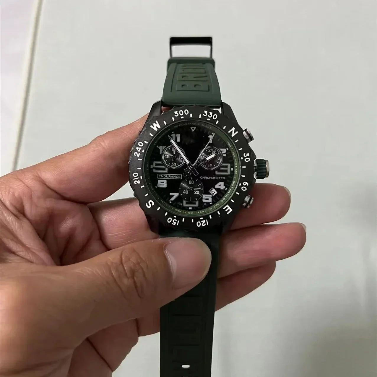 Luxury Men's Pro Avenger Chronograph Watch Automatic Date Multifunctional Three Eye Six Needle Business Sports Wrist Timepiece