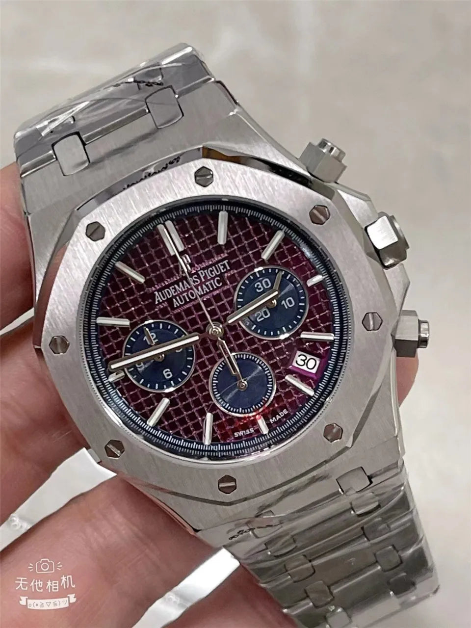 Men's 904L Stainless Steel Quartz Watch in 42mm watchcase Inspired By Audemarses Piguetes Heritage of Precision