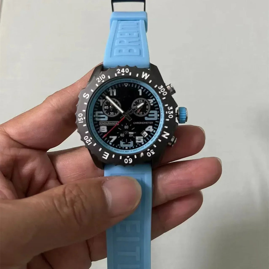 Luxury Men's Pro Avenger Chronograph Watch Automatic Date Multifunctional Three Eye Six Needle Business Sports Wrist Timepiece