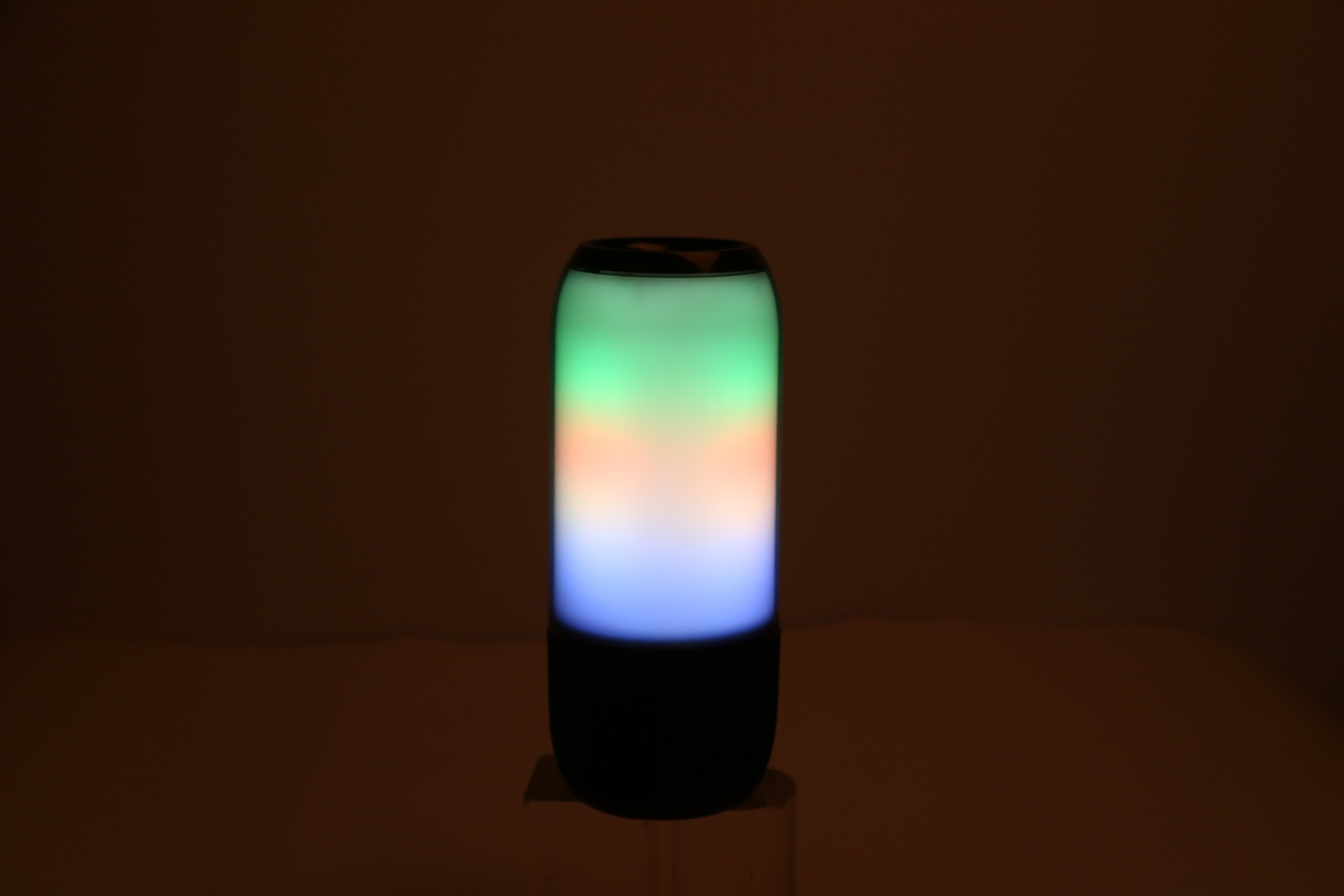 1Pc Wireless Portable Speaker Loud Stereo Speaker With 6 Color Changing Lights Radio Party TWS Speaker For Home Outdoor Travelling