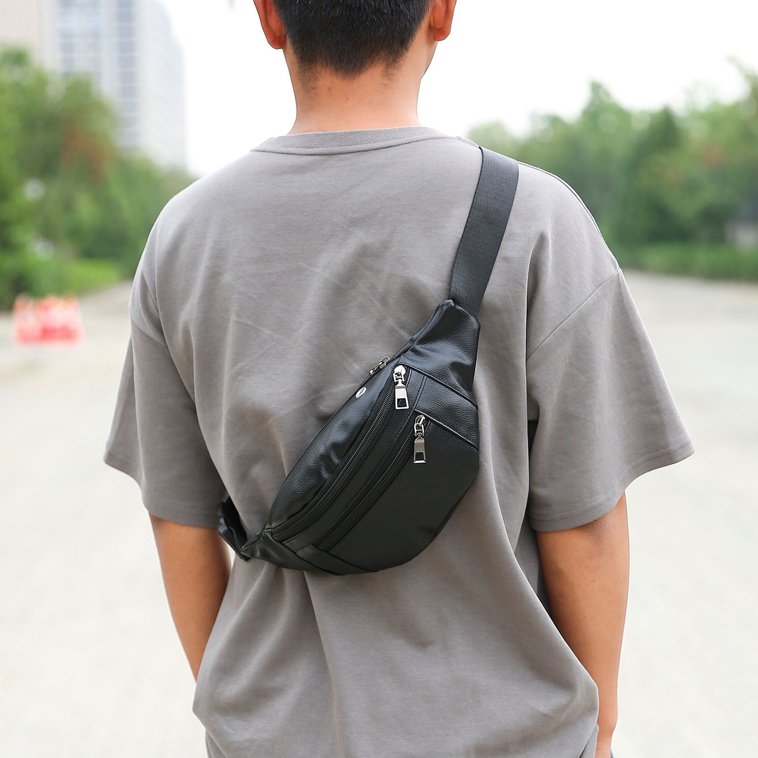 Men's Business Casual Large Capacity Crossbody Bag